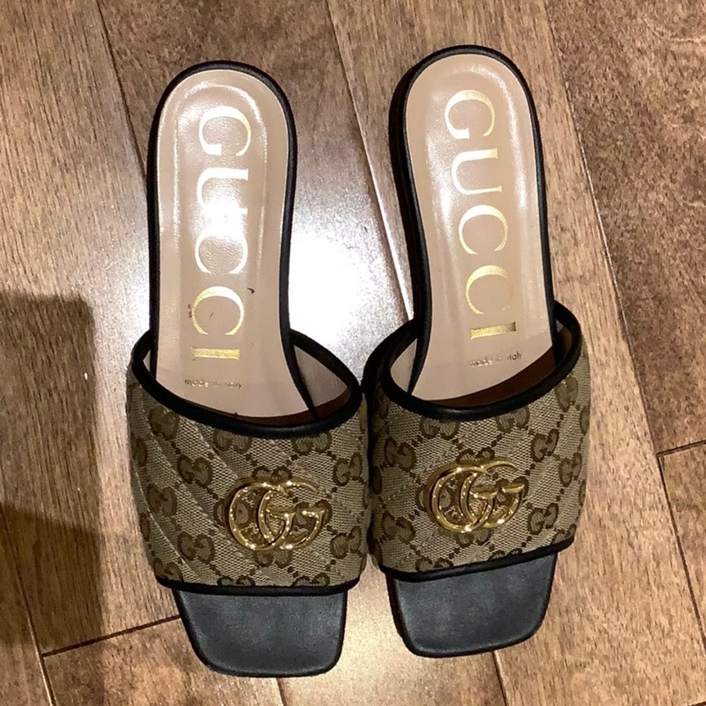 Gucci sandals